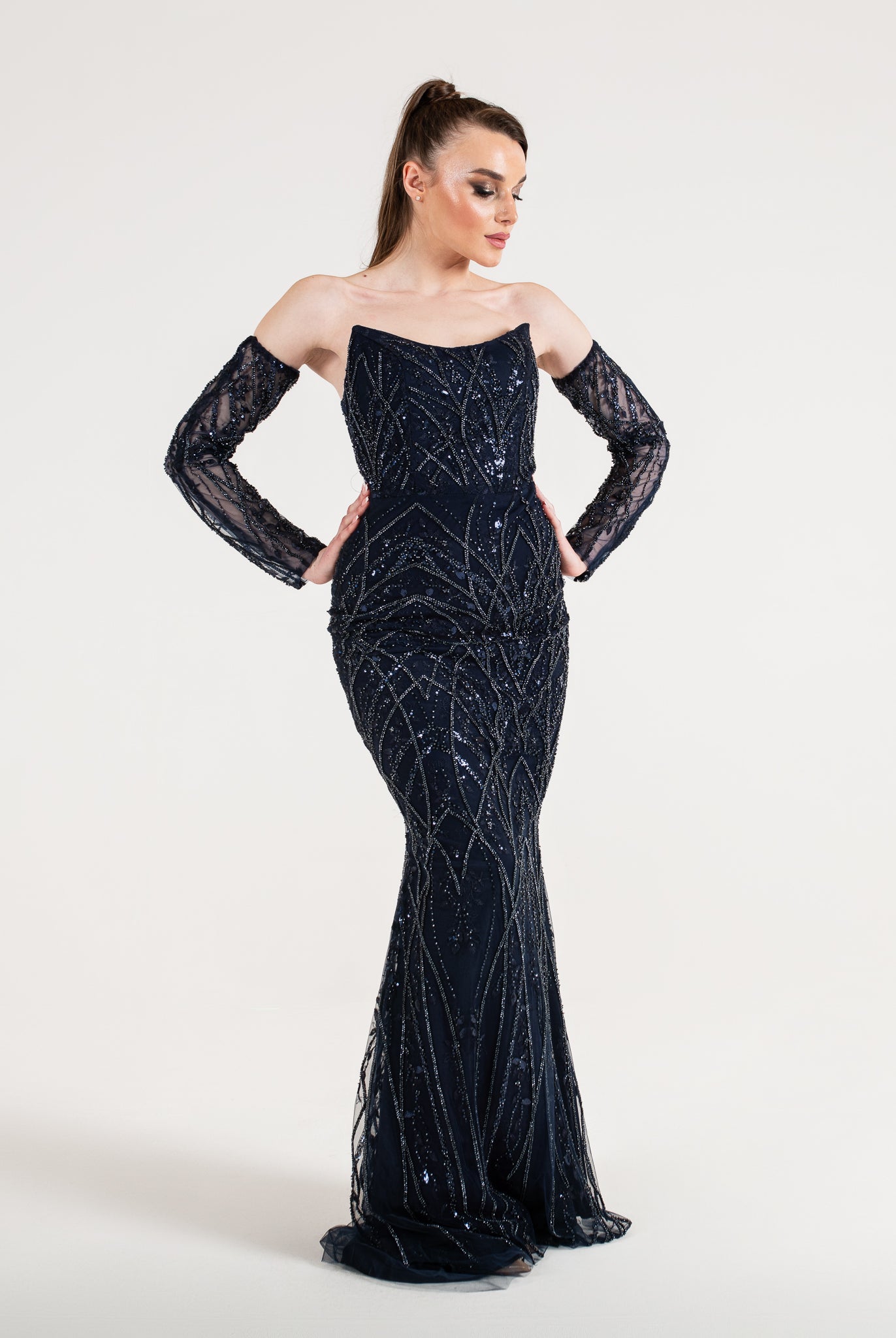Robe de soirée noire brillante - Maison Mavi - Berne